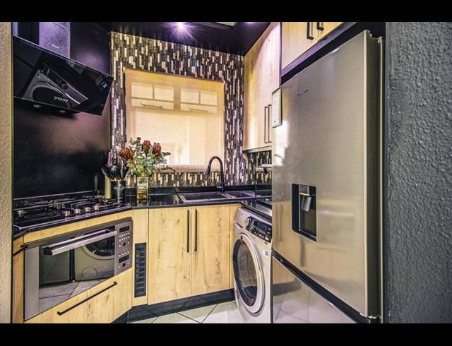 1 BEDROOM APARTMENT FOR SALE IN EDENVALE CENTRAL